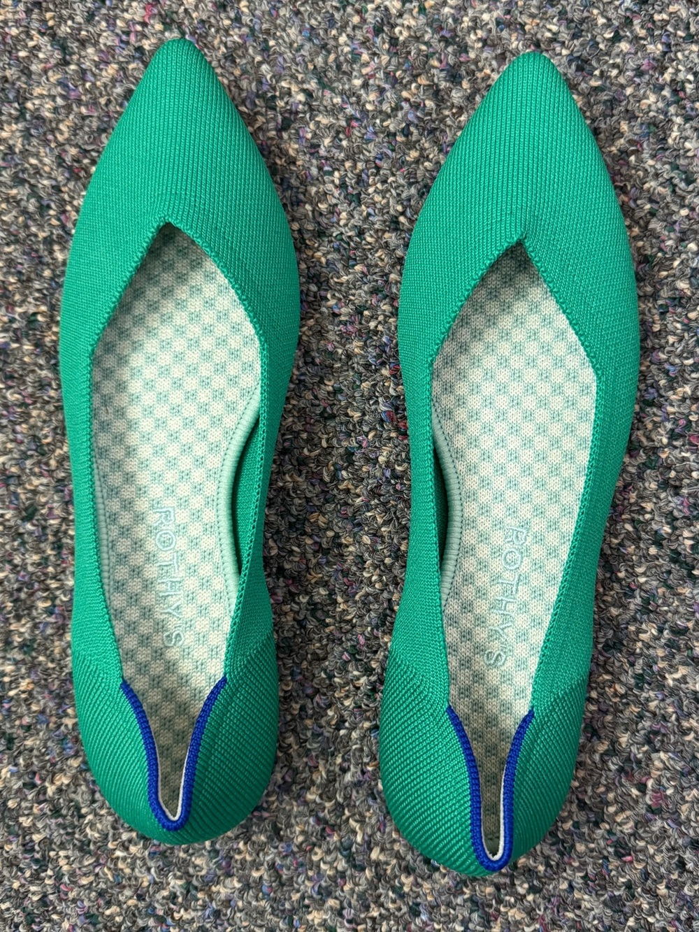 Rothys Shamrock Points Size 8
